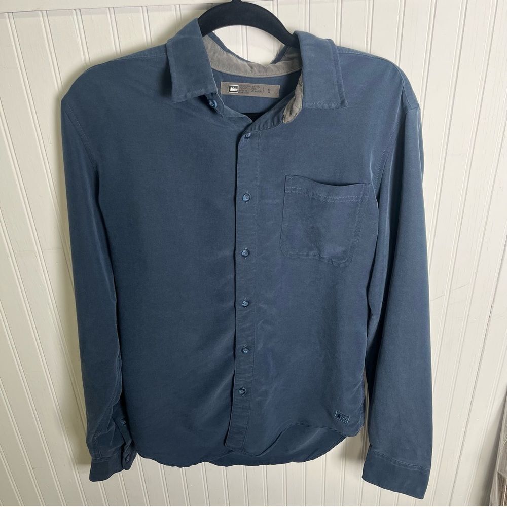 REI button up shirt men's size S